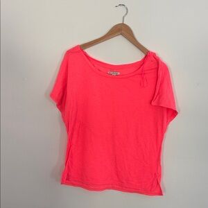 American Eagle Outfitters hot pink Tee